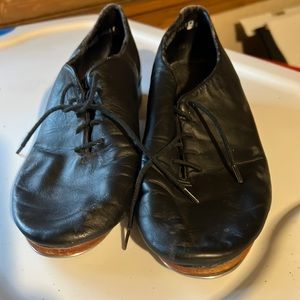 Elegant Black Leather Women's Flats